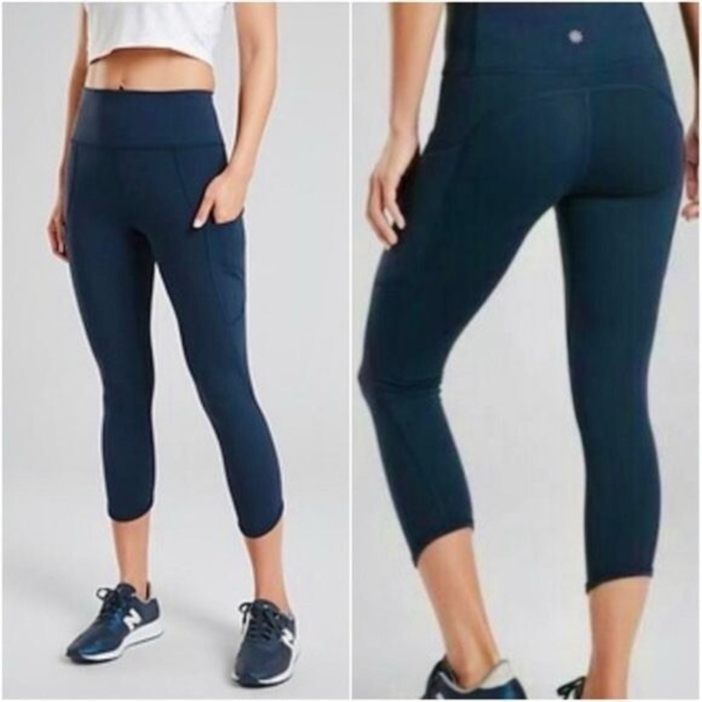Athleta Up for Anything 7/8 Navy Leggings constellation blue sz medium